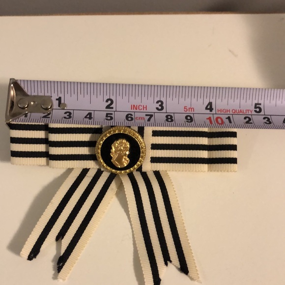 Brooch - Picture 5 of 6